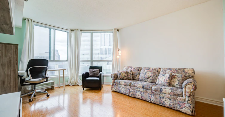 2715-38 Elm Street, Toronto, ON, M5G 2K5 - 24