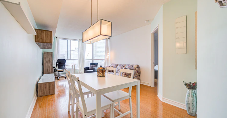 2715-38 Elm Street, Toronto, ON, M5G 2K5 - 19