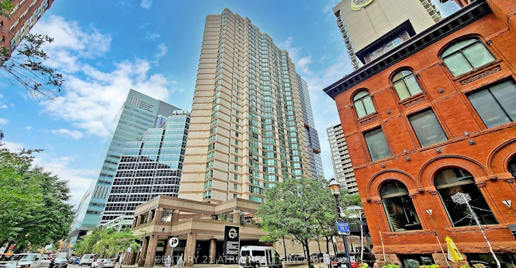 2715-38 Elm Street, Toronto, ON, M5G 2K5