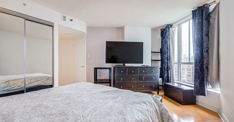 2715-38 Elm Street, Toronto, ON, M5G 2K5 - 34