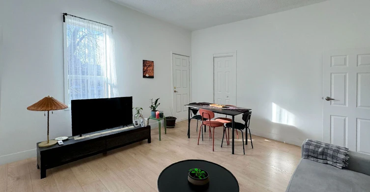 2nd Floor-77 Northcote Avenue, Toronto, ON, M6J 3K2