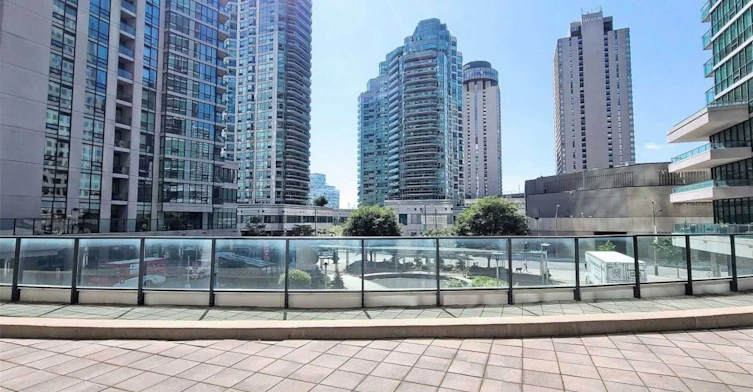 2606-18 Harbour Street, Toronto, ON, M5J 2Z6 - 3