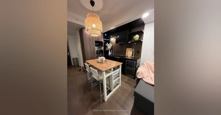 1207-70 Temperance Street, Toronto, ON, M5H 0B1 - 11