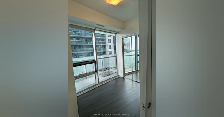 1104-12 York Street, Toronto, ON, M5J 2Z2 - 10