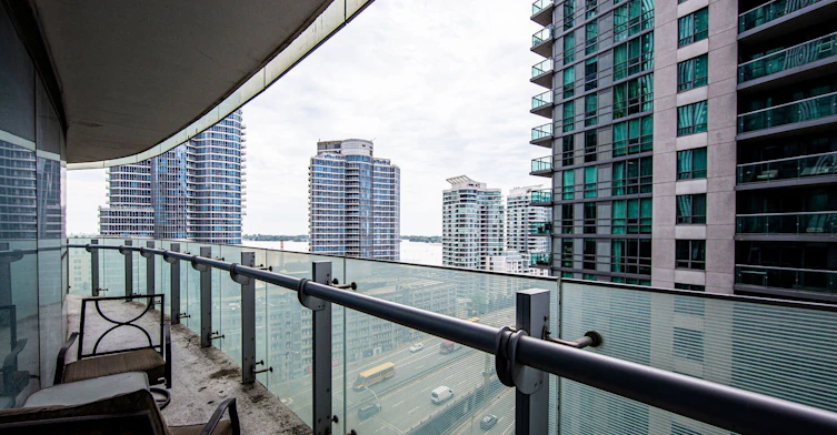 1104-12 York Street, Toronto, ON, M5J 2Z2 - 5
