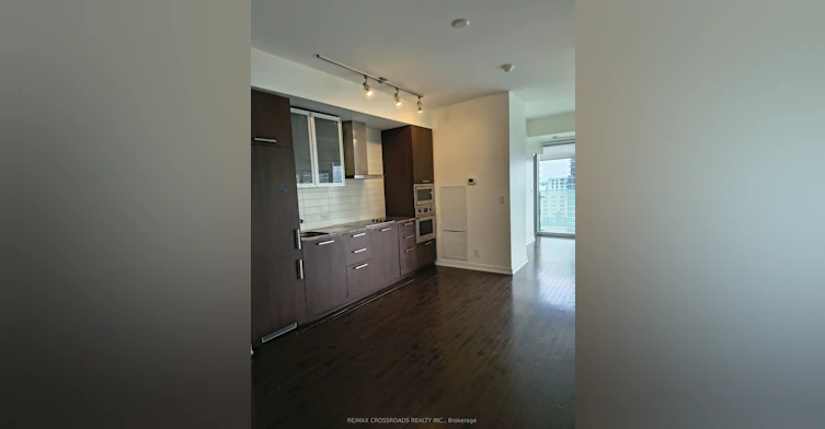 1104-12 York Street, Toronto, ON, M5J 2Z2 - 5