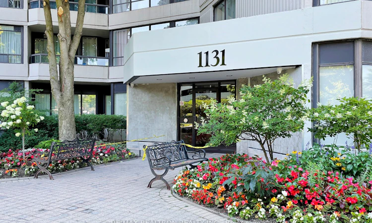 407-1131 Steeles Avenue W