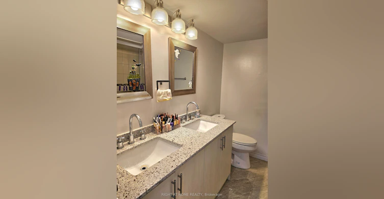 2011-711 Bay Street, Toronto, ON, M5G 2J8 - 10
