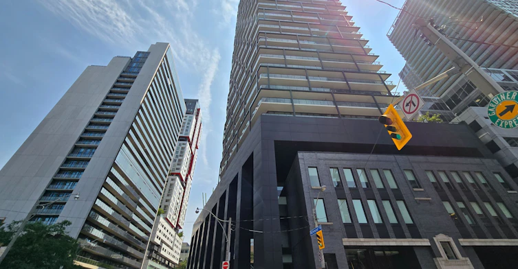 2610-125 Peter Street, Toronto, ON, M5V 0M2