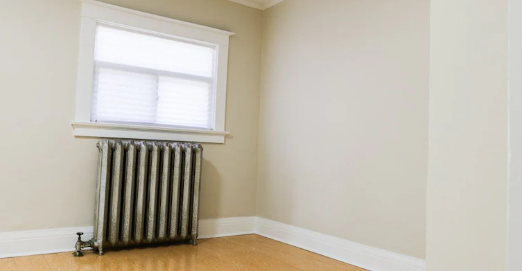 All Inclusive Upper-111 Northcliffe Boulevard, Toronto, ON, M6E 3K5 - 13