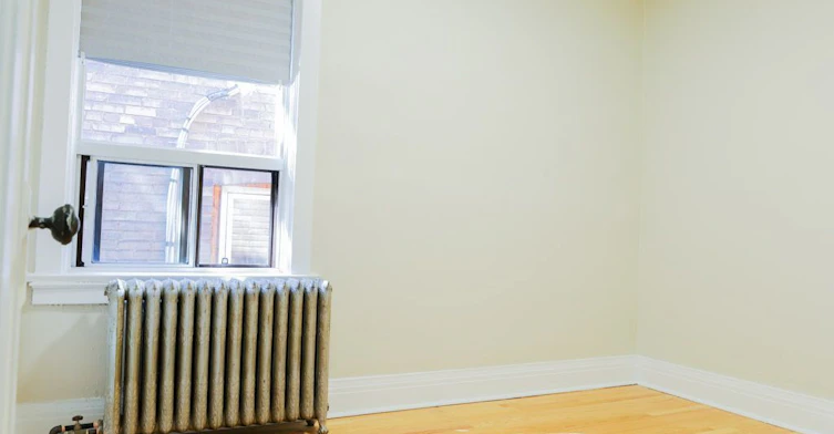 All Inclusive Upper-111 Northcliffe Boulevard, Toronto, ON, M6E 3K5 - 7