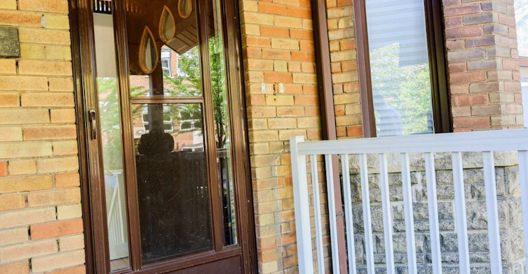 All Inclusive Upper-111 Northcliffe Boulevard, Toronto, ON, M6E 3K5 - 19
