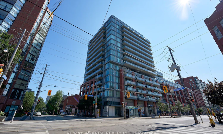 901-775 King Street W