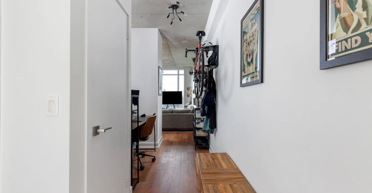 1804-20 Minowan Miikan Lane, Toronto, ON, M6J 0E5 - 5