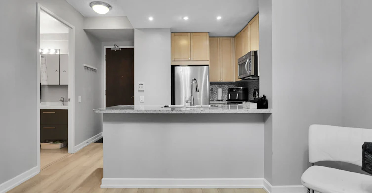 1207-85 Bloor Street E, Toronto, ON, M4W 3Y1 - 7