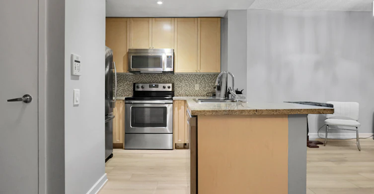 1207-85 Bloor Street E, Toronto, ON, M4W 3Y1 - 8