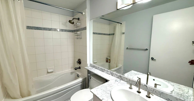 3803-16 Yonge Street, Toronto, ON, M5E 2A1 - 29