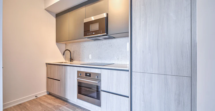 1622-108 Peter Street, Toronto, ON, M5V 2G3 - 16