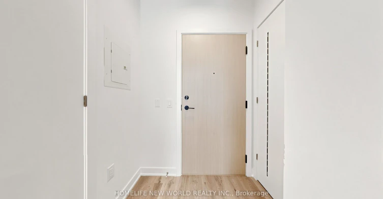 328-30 Dreamers Way, Toronto, ON, M5A 0Y7 - 3