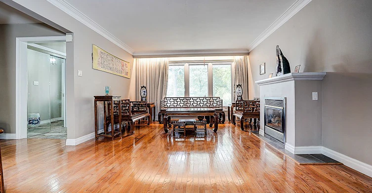 19 Stubbs Drive, Toronto, ON, M2L 2R2 - 4