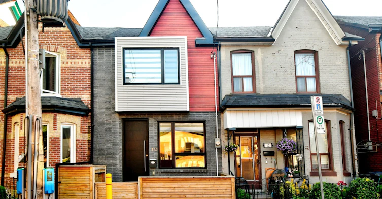 10 Palmerston Avenue, Toronto, ON, M6J 2H7