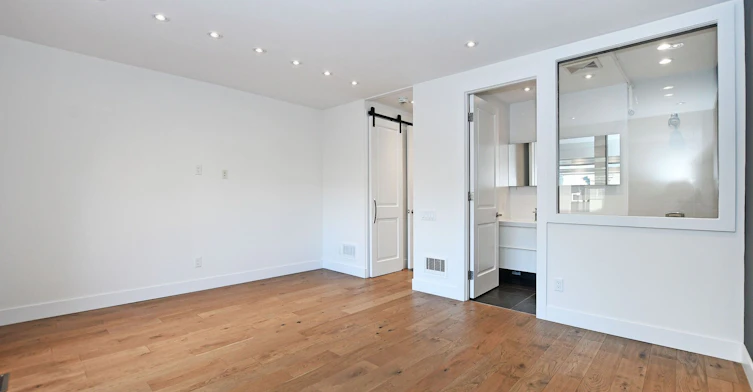 10 Palmerston Avenue, Toronto, ON, M6J 2H7 - 28