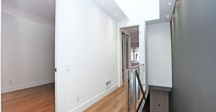 10 Palmerston Avenue, Toronto, ON, M6J 2H7 - 25