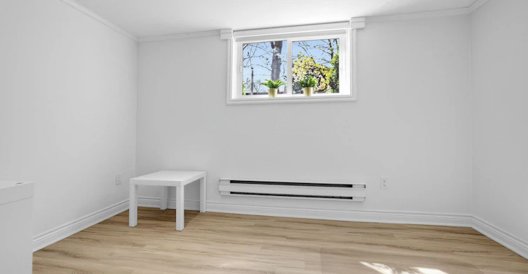 96 Whitehall Road, Toronto, ON, M4W 2C7 - 30