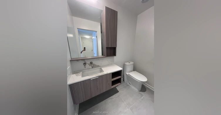 2909S-110 Broadway Avenue, Toronto, ON, M4P 1V7 - 17