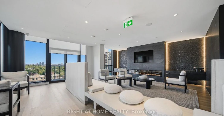 2909S-110 Broadway Avenue, Toronto, ON, M4P 1V7 - 40
