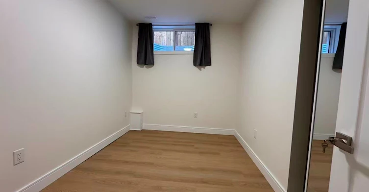 1B-53 Bishop Avenue, Toronto, ON, M2M 1Z4 - 4