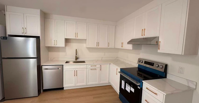 1B-53 Bishop Avenue, Toronto, ON, M2M 1Z4 - 3