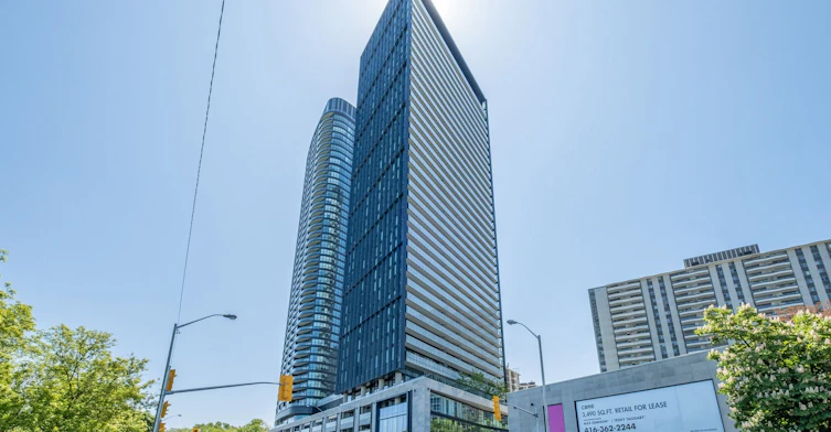 2302-575 Bloor Street E, Toronto, ON, M4X 1J8