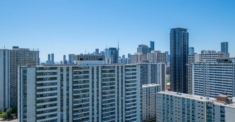 2302-575 Bloor Street E, Toronto, ON, M4X 1J8 - 22