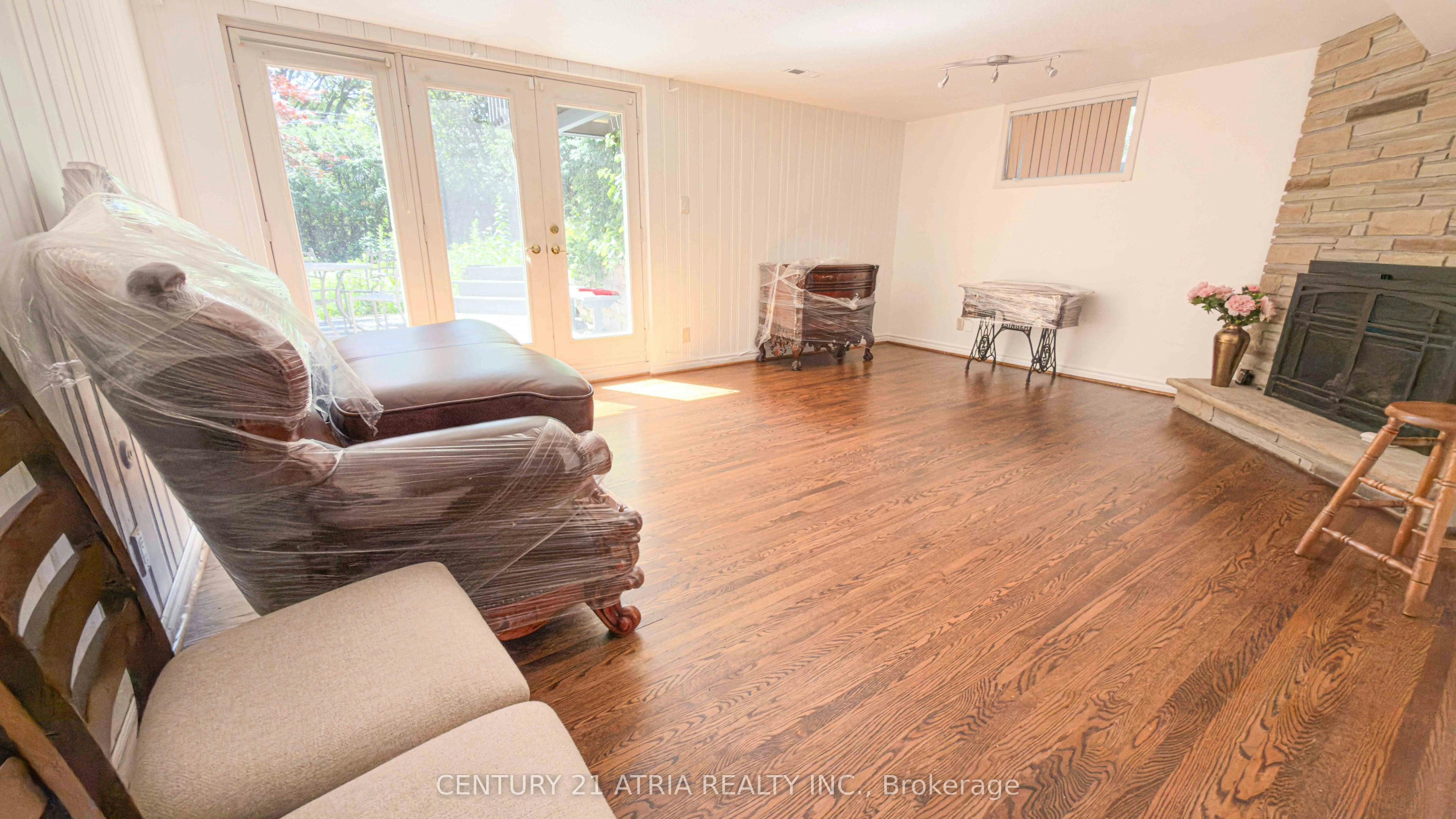 11 Danville Drive, Toronto, ON, M2P 1H7 - 25