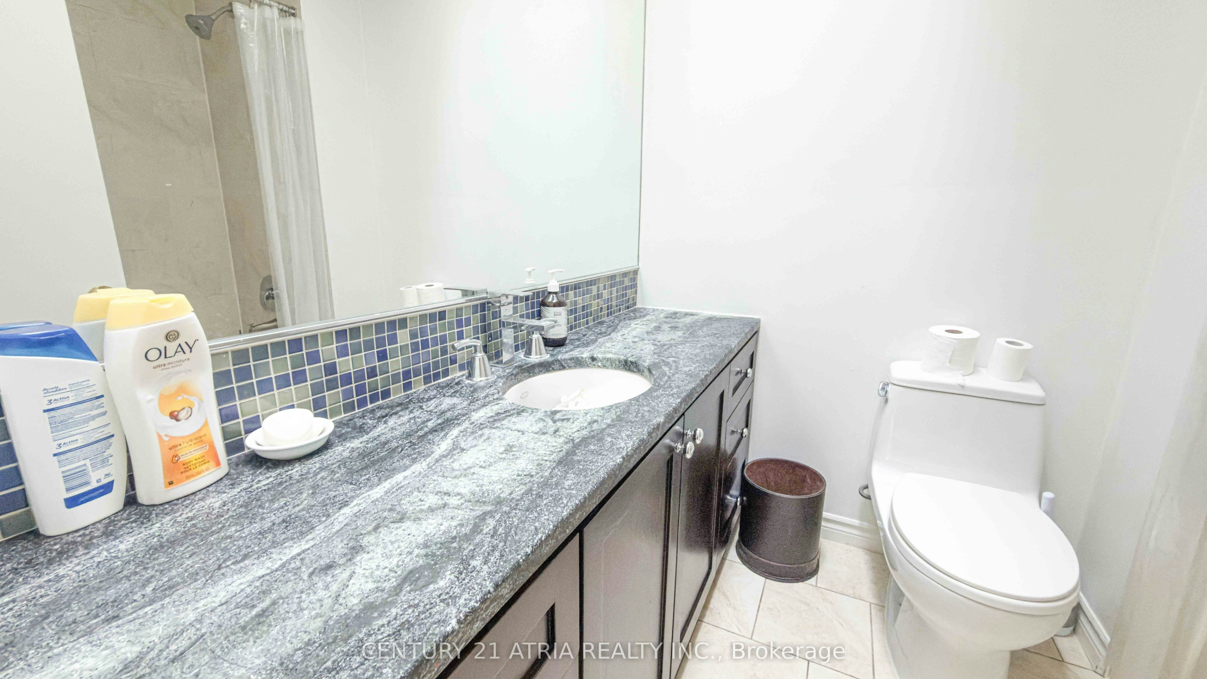 11 Danville Drive, Toronto, ON, M2P 1H7 - 18