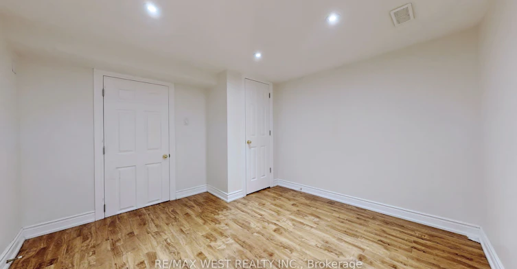 BSMT-139 Ranee Avenue, Toronto, ON, M6A 1N3 - 21