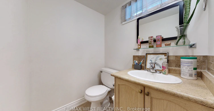 BSMT-139 Ranee Avenue, Toronto, ON, M6A 1N3 - 22