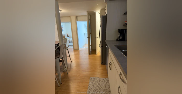 lower-2 Coates Avenue, Toronto, ON, M6C 1K7 - 11