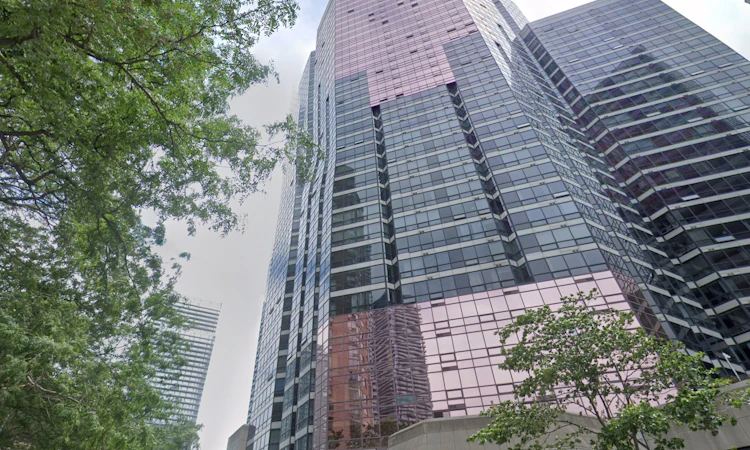 Ph02-1001 Bay Street