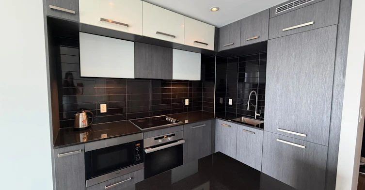 2403-8 The Esplanade N/A, Toronto, ON, M5E 0A6 - 2