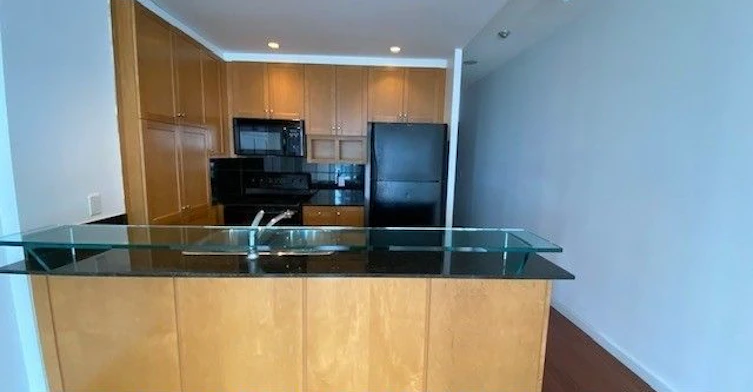 2311-208 Queens Quay N/A W, Toronto, ON, M5J 2Y5 - 4