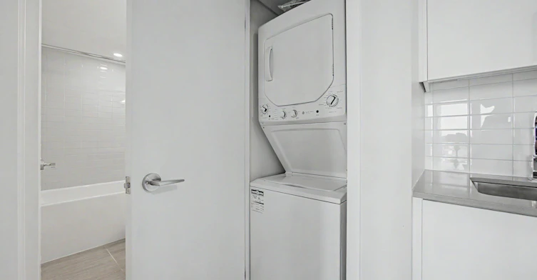 522-38 Monte Kwinter Court, Toronto, ON, M3H 0E2 - 14