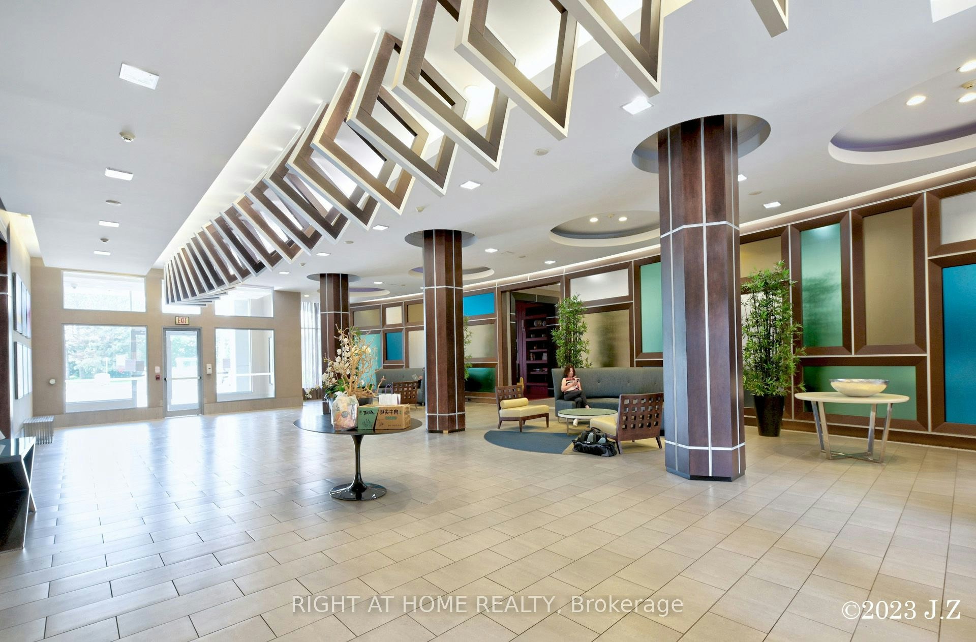 1009-5793 Yonge Street, Toronto, ON, M2M 0A9 - 3