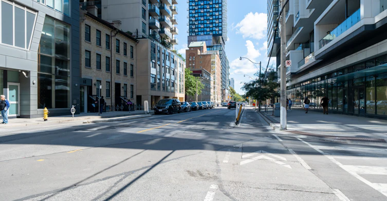 203-60 Shuter Street, Toronto, ON, M5B 1A8 - 43