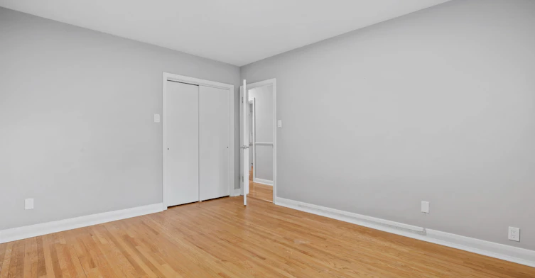 121 Elvaston Drive, Toronto, ON, M4A 1N8 - 16