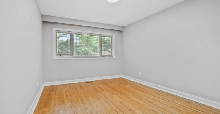 121 Elvaston Drive, Toronto, ON, M4A 1N8 - 15