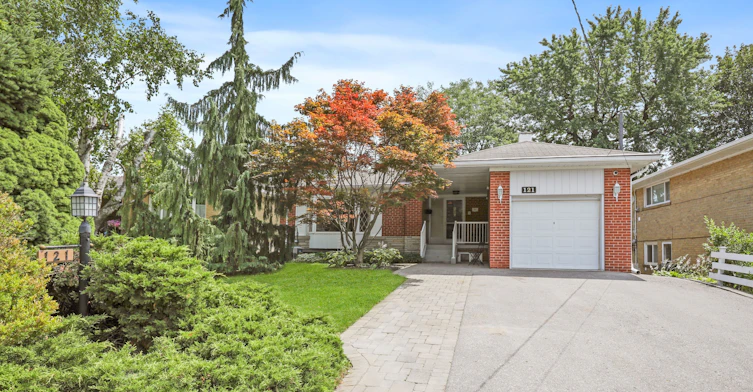 121 Elvaston Drive, Toronto, ON, M4A 1N8