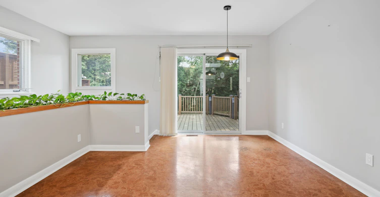 121 Elvaston Drive, Toronto, ON, M4A 1N8 - 11