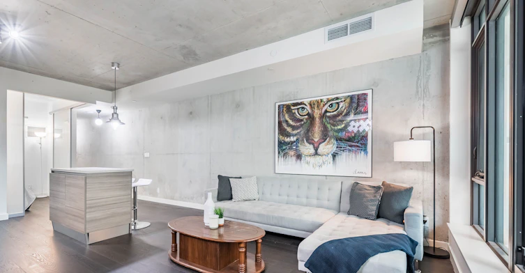 318-111 Bathurst Street, Toronto, ON, M5V 0M9 - 4